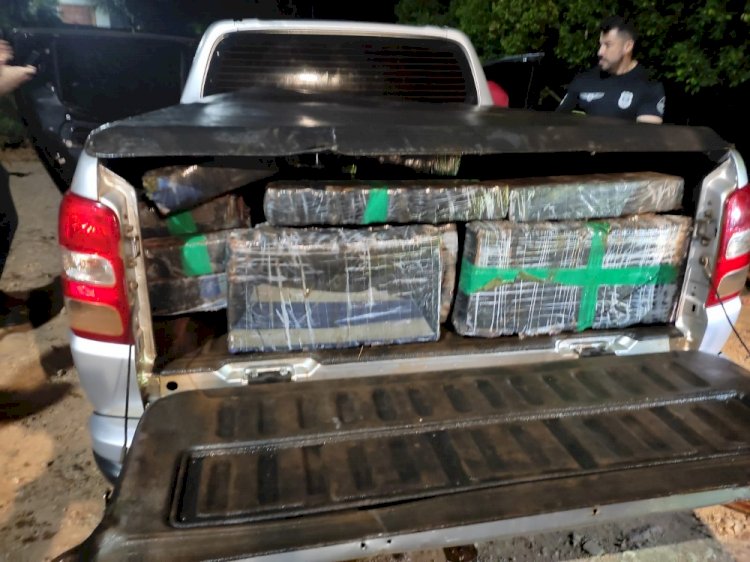 Condutor joga veículo carregado com drogas em lago de usina no Oeste catarinense
