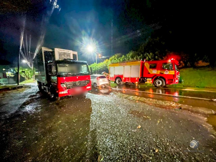 Dupla colisão deixa três pessoas feridas na SC-163 em São Miguel do Oeste