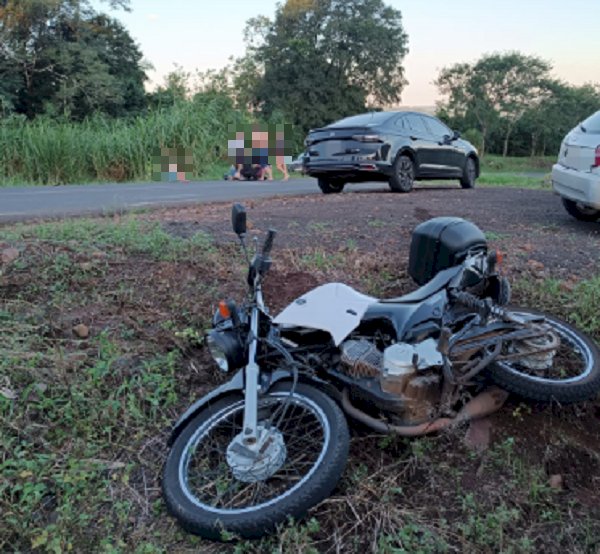 Colisão traseira deixa motociclista ferida em São João do Oeste