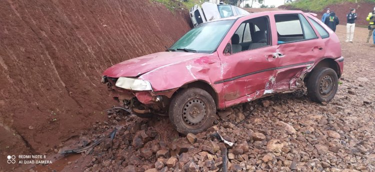 Acidente envolvendo carro com placa de Mondaí deixa um ferido em Descanso