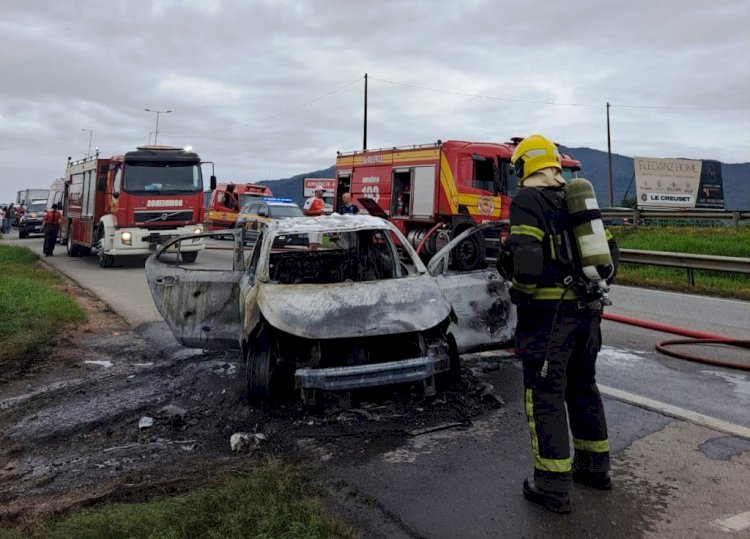 Ao menos 13 são presos e suspeito é morto em onda de ataques na capital