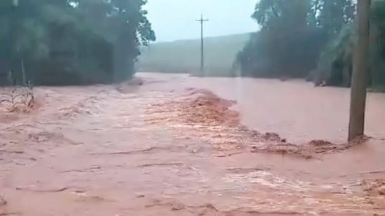 Chuva de quase 300mm causa estragos em cidade do Noroeste gaúcho