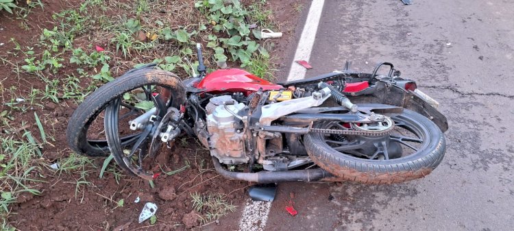 Jovem de 15 anos morre em colisão entre carro e moto no Oeste de SC