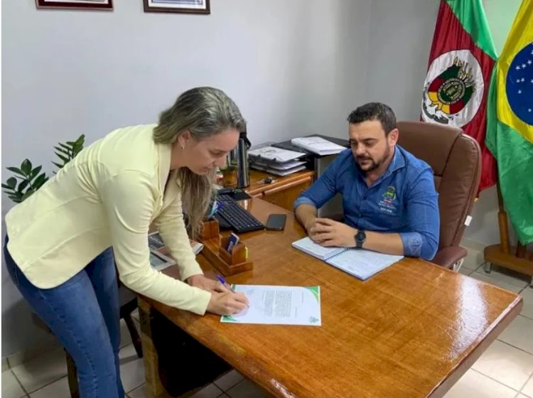 Ordem de Serviço para Reconstrução da Ponte sobre o Rio Guarita é assinada