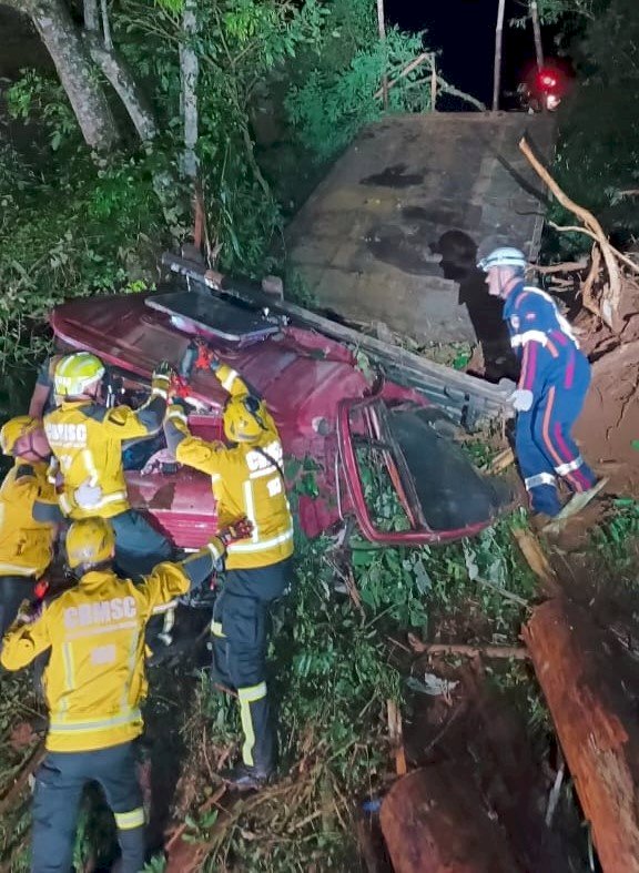 Criança e homem morrem em acidente no Oeste de SC