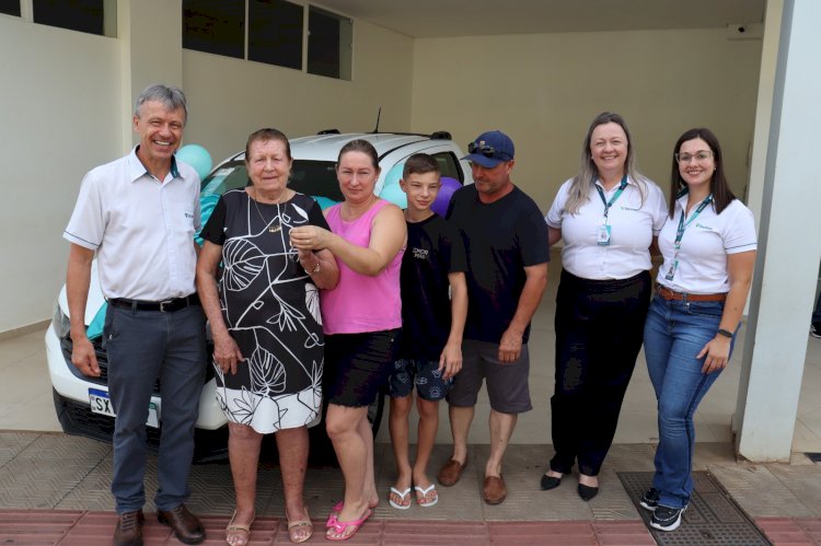 Sicoob Creditapiranga entrega carro e motos 0 km a sorteados da Promoção Capital da Sorte