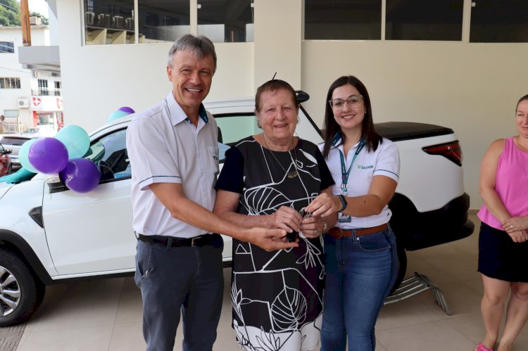 Sicoob Creditapiranga entrega carro e motos 0 km a sorteados da Promoção Capital da Sorte