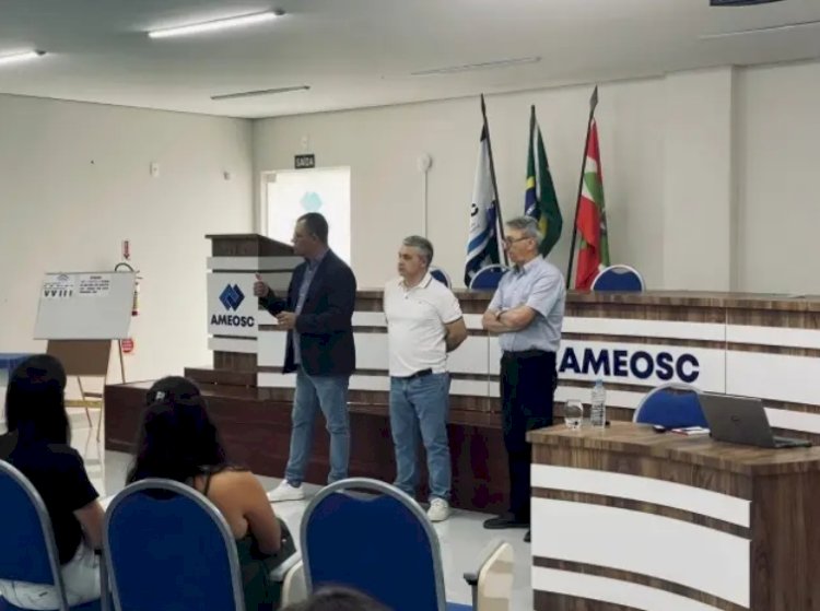 Prefeitos da Ameosc realizam reunião extraordinária para debater temas regionais